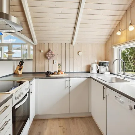 Nice Home In Sydals With Sauna *