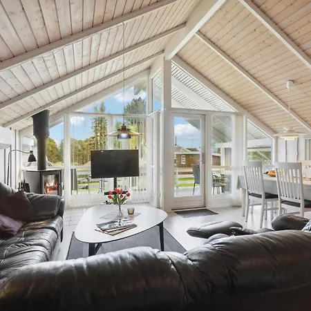 Nice Home In Sydals With Sauna Skovby (Syddanmark)